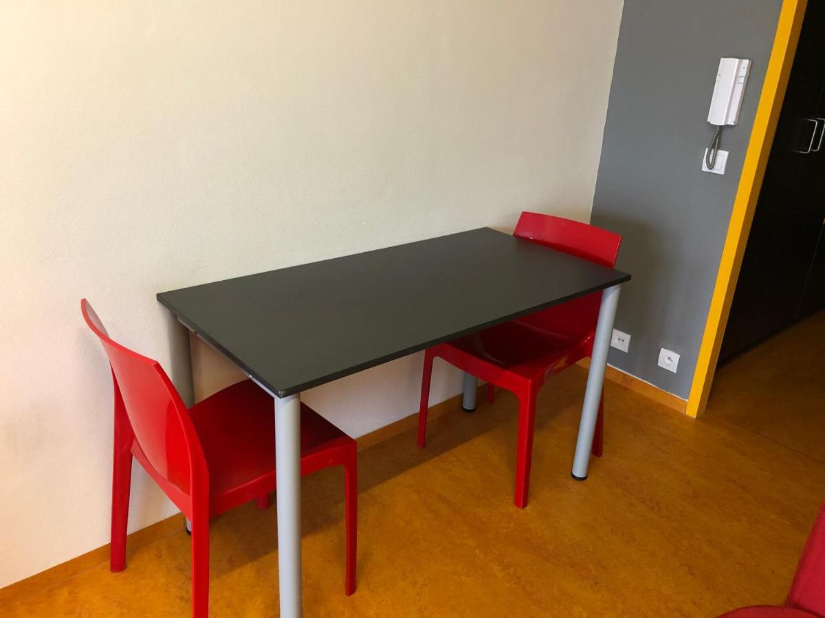 Office Apartments Brno Luaran gambar